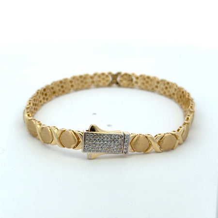Bracelet Textured X&O with CZ-Iced Sleek Lock 6.5mm 7.5" 14K