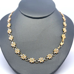Necklaces Two-Tone Daisy Chain 9mm 18" 10K