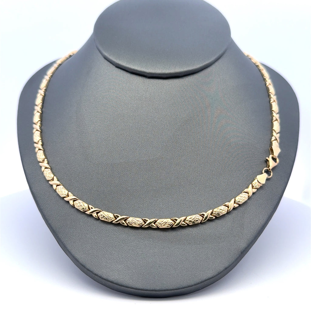 Necklaces Textured X&O with Lobster Lock 4mm 18" 10K