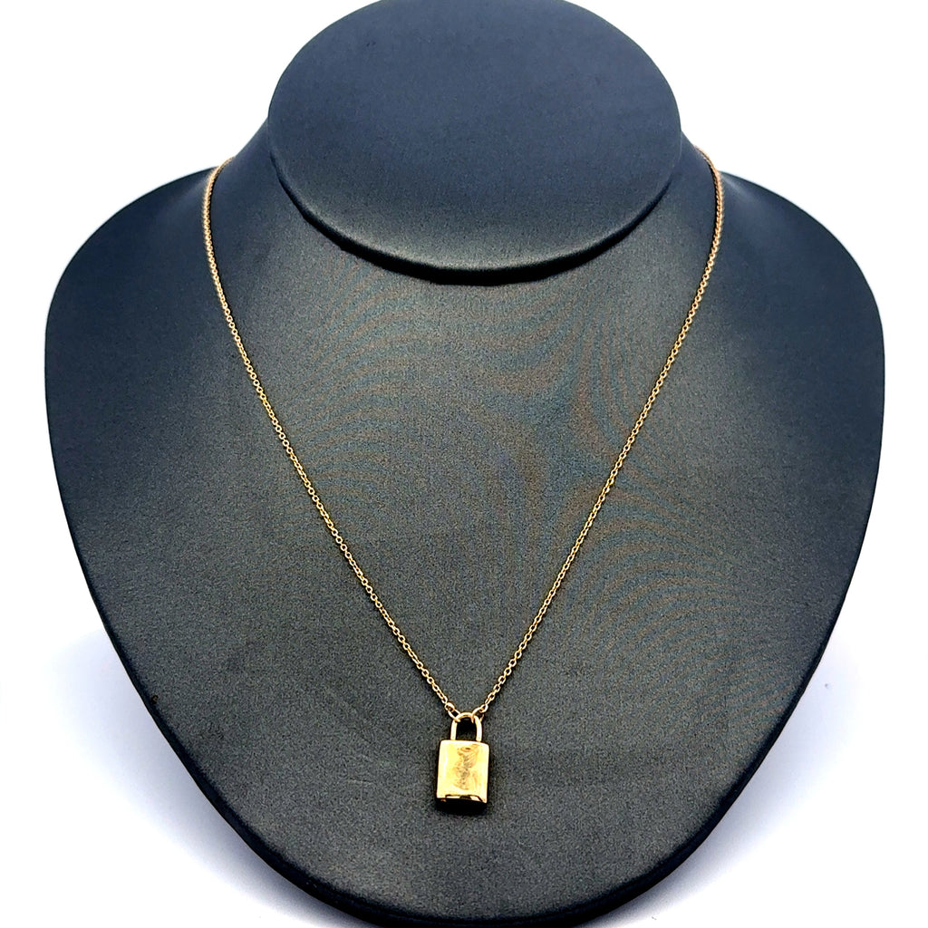 Chain Boston w Lock Detail 1mm 18" 14K