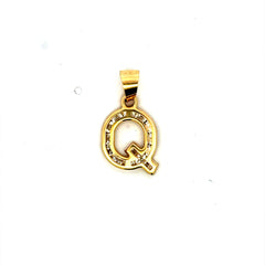 Golden Bull Basic Pendant ’So Cute’ Initial Q 20.5 10K