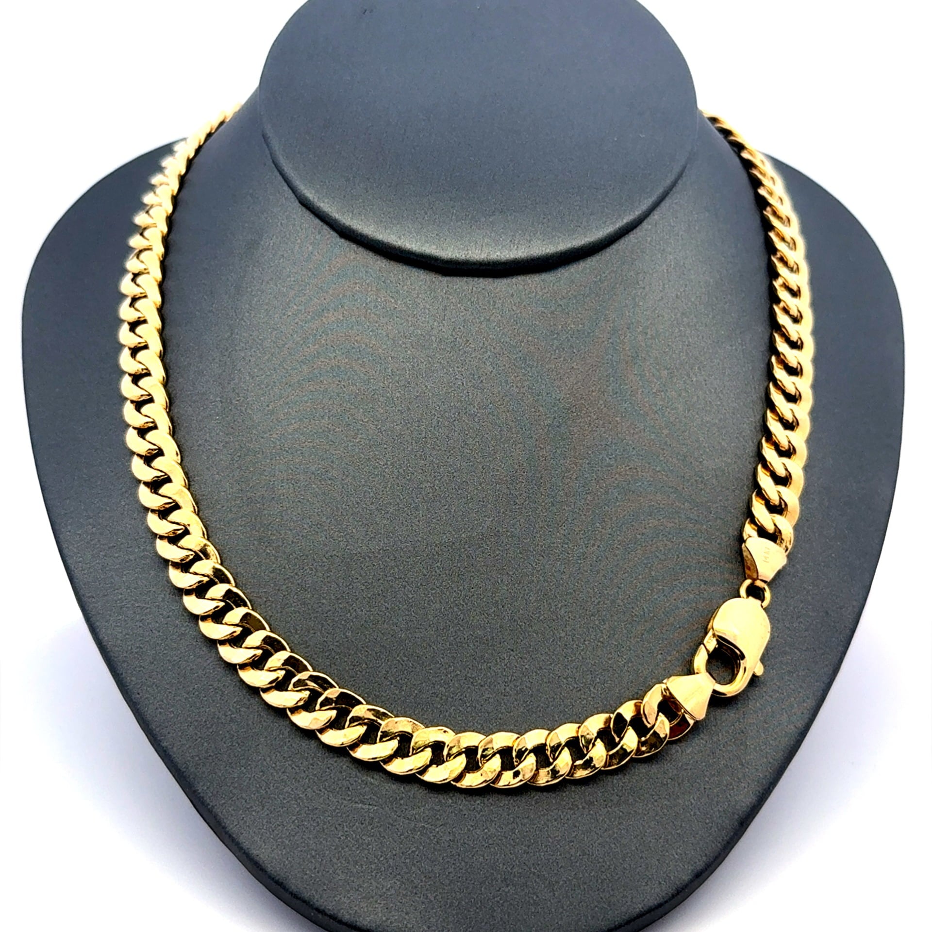 Women's Curb Link Chains
